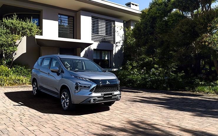 Giá xe Mitsubishi Xpander tháng 1/2025, giảm 50% phí trước bạ và tặng phiếu nhiên liệu