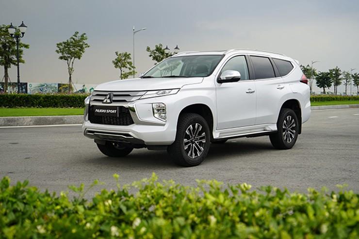 Giá xe Mitsubishi Pajero Sport tháng 10/2025, SUV 7 chỗ từ 1,130 tỷ đồng